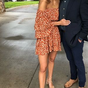 Worn once - off the shoulder flowy dress!